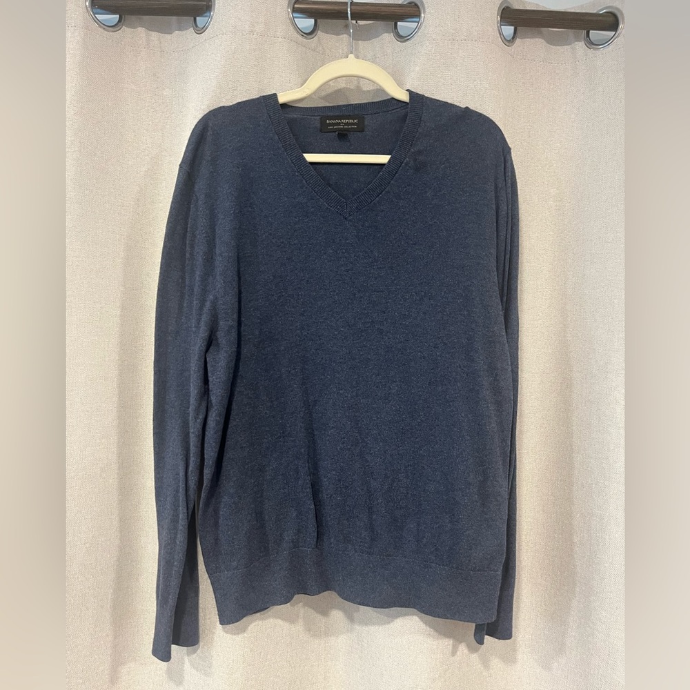 Men’s Large Banana Republic luxe sweater